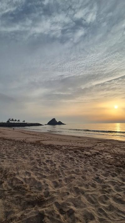 Al Aqah Beach в апреле — фото погоды (2026-04-06)