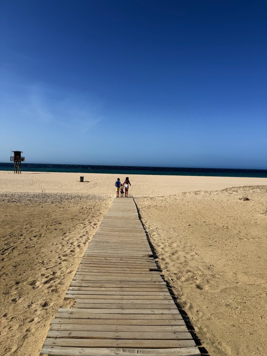 Погода в Playa Bolonia