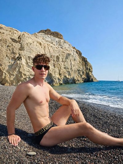 White Beach Santorini в январе — фото погоды (2026-01-19)