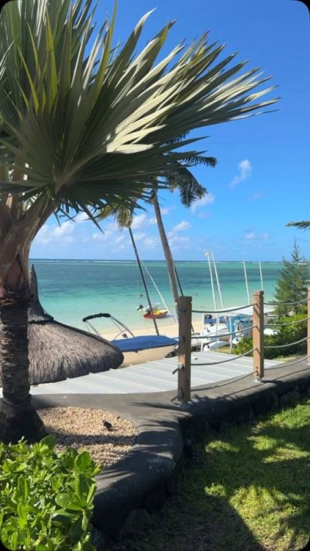 Погода в Belle Mare Beach