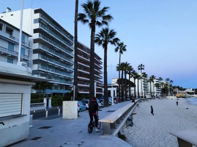 Plage de Juan-les-Pins в ноябре — фото погоды (2025-11-25)