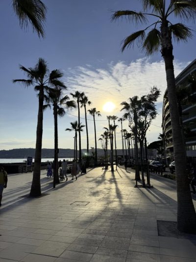 Plage de Juan-les-Pins в мае — фото погоды (2026-05-24)