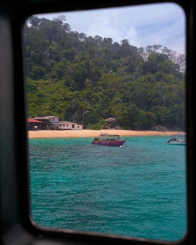 Renggis Island в марте — фото погоды (2025-03-22)