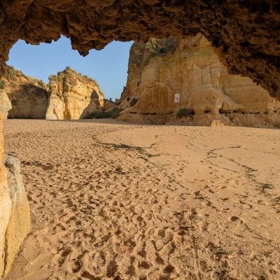 Praia De Dona Ana - Lagos, Algarve, Portugal в мае — фото погоды (2026-05-26)