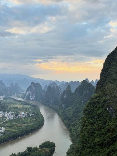 China Zhangjiajie в июне — фото погоды (2026-06-22)