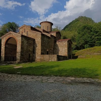 Нижнеархызское городище в июле — фото погоды (2026-07-19)