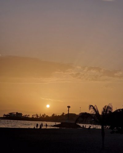 Playa las Vistas в августе — фото погоды (2025-08-19)