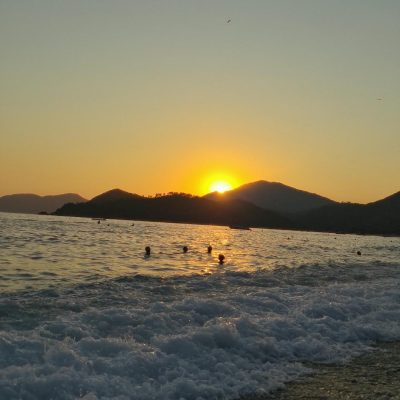 Oludeniz Beach в июле — фото погоды (2026-07-12)