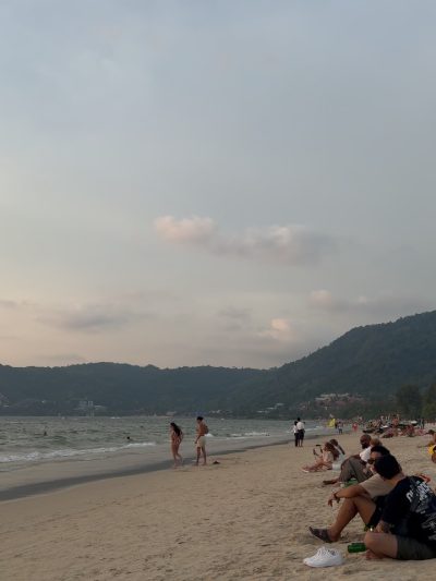 Nai Harn Beach в июле — фото погоды (2026-07-14)