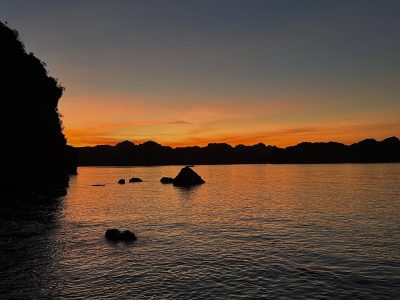 Cat Ba Monkey Island Beach в сентябре — фото погоды (2025-09-19)