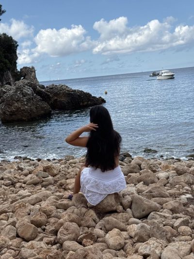 Baie des Milliardaires au Cap d'Antibes в августе — фото погоды (2025-08-31)