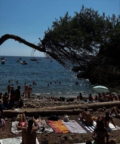 Baie des Milliardaires au Cap d'Antibes в октябре — фото погоды (2025-10-24)