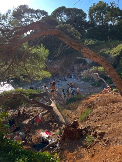 Baie des Milliardaires au Cap d'Antibes в ноябре — фото погоды (2025-11-23)