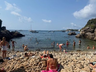 Baie des Milliardaires au Cap d'Antibes в марте — фото погоды (2026-03-23)