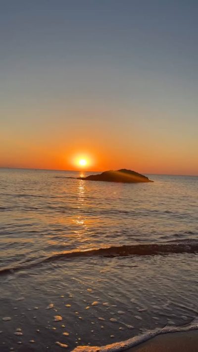 Rhodes Stegna Beach в октябре — фото погоды (2025-10-14)