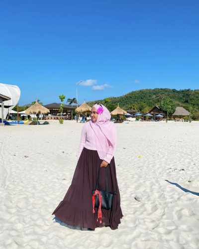 Selong Belanak Lombok Indonesia в июле — фото погоды (2026-07-17)