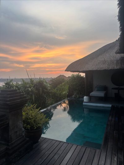 Four Seasons Resort Bali at Jimbaran Bay — фото погоды в апреле (2026-04-29)