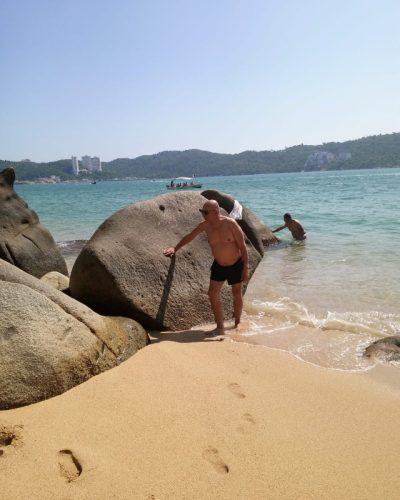 Playa Pichilingue в октябре — фото погоды (2025-10-24)