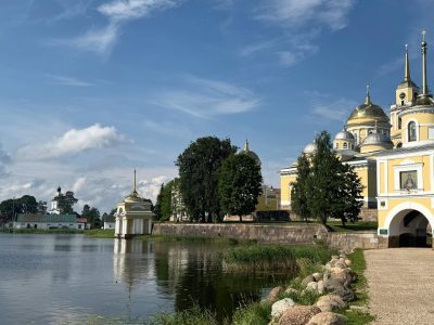 Нилова Пустынь, Селигер в октябре — фото погоды (2025-10-25)