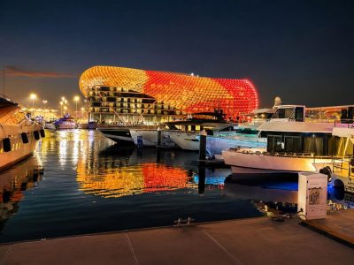 W Abu Dhabi – Yas Island в июне — фото погоды (2026-06-11)