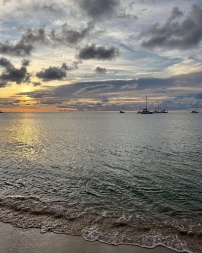 Reduit Beach, St. Lucia в апреле — фото погоды (2026-04-23)