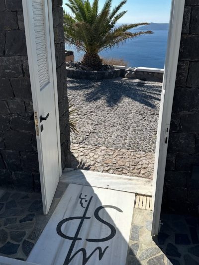 Santorini Princess Luxury Spa Hotel — фото погоды в августе (2025-08-25)