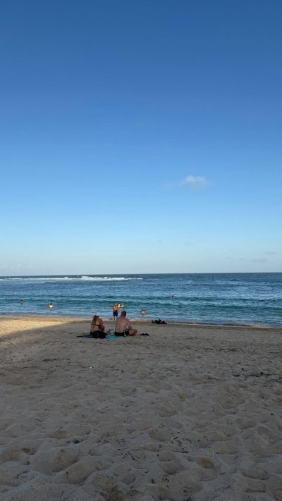 Mengiat Beach в сентябре — фото погоды (2025-09-15)