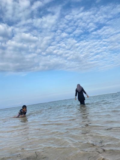 Mengiat Beach в июле — фото погоды (2026-07-10)