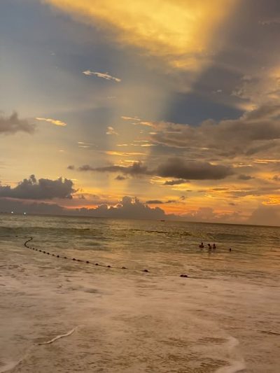 Kata Noi Beach, Phuket, Thailand в июне — фото погоды (2026-06-16)