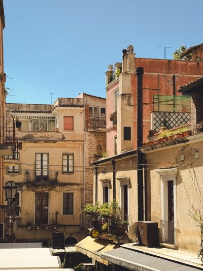 Taormina, Sicile в сентябре — фото погоды (2025-09-29)