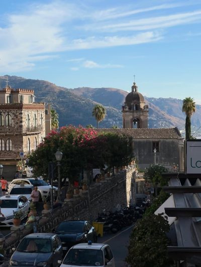 Taormina, Sicile в январе — фото погоды (2026-01-22)