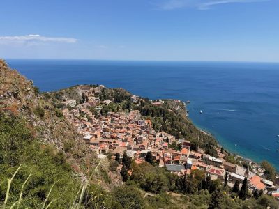 Taormina, Sicile в июле — фото погоды (2026-07-12)