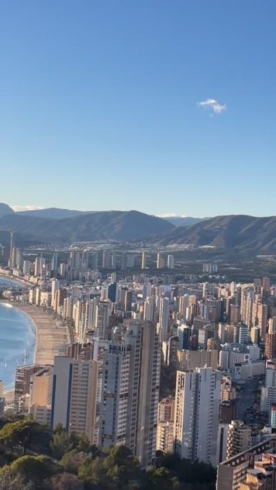 Benidorm Alicante Costa Blanca Spain — фото погоды в декабре (2025-12-05)