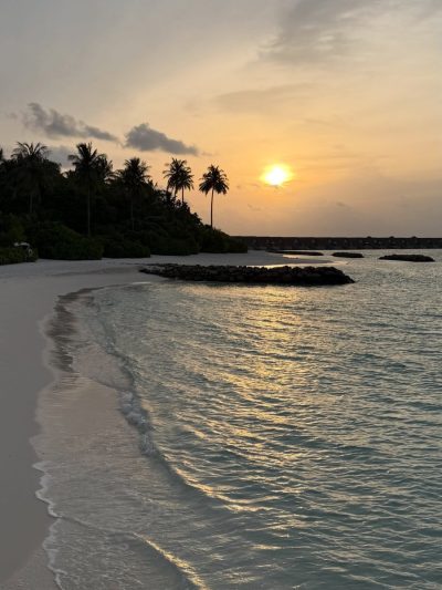 Emerald Faarufushi Resort & Spa — фото погоды в июле (2026-07-15)