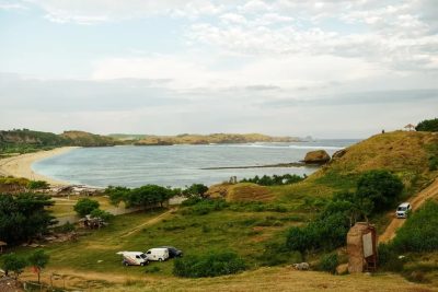 Atas Bukit Pantai Seger, Kute Lombok в октябре — фото погоды (2025-10-31)