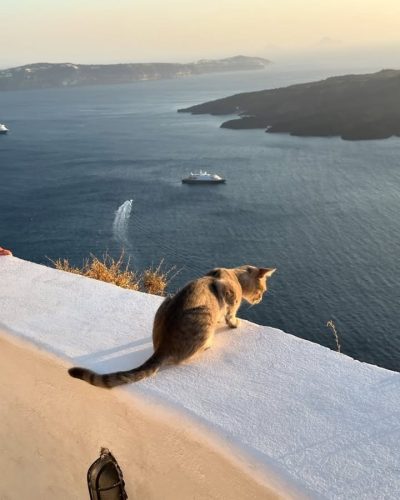 Thira, Santorini в марте — фото погоды (2025-03-05)
