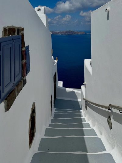 Thira, Santorini в феврале — фото погоды (2026-02-27)