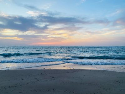 Al Hamra Beach в марте — фото погоды (2026-03-31)