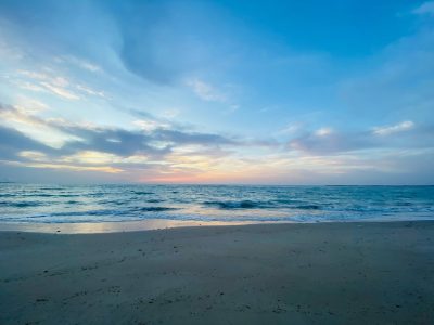 Al Hamra Beach в марте — фото погоды (2026-03-31)