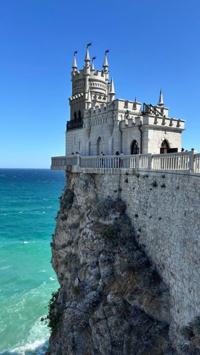 Ласточкино гнездо / Swallow's Nest в октябре — фото погоды (2025-10-22)
