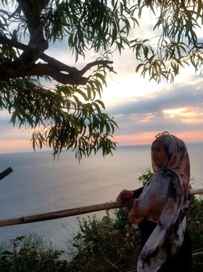 Karang Boma Cliff в июле — фото погоды (2026-07-11)