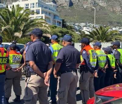 Camps Bay Beach в апреле — фото погоды (2025-04-24)