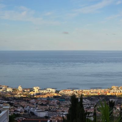 Costa Adeje-Teneriffa в сентябре — фото погоды (2025-09-25)