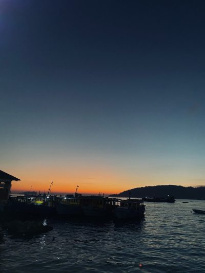 Pantai Tanjung Aru, Kota Kinabalu, Sabah в апреле — фото погоды (2026-04-08)