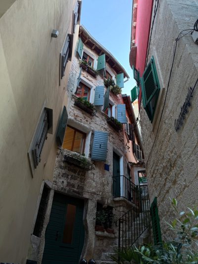 Istria County, Croatia в июне — фото погоды (2026-06-11)