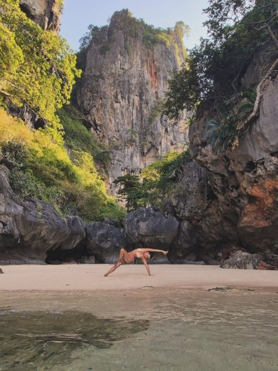 Phranang Cave Beach, Krabi, Thailand в декабре — фото погоды (2025-12-11)