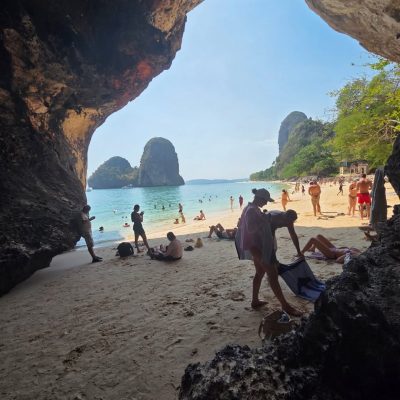 Phranang Cave Beach, Krabi, Thailand в марте — фото погоды (2026-03-21)