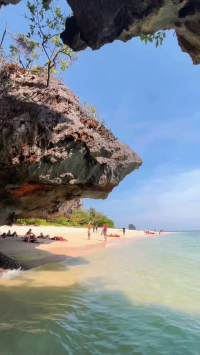 Phranang Cave Beach, Krabi, Thailand в марте — фото погоды (2026-03-28)