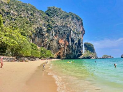 Phranang Cave Beach, Krabi, Thailand в марте — фото погоды (2026-03-30)