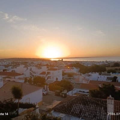 Lagos, Portugal в июле — фото погоды (2026-07-08)